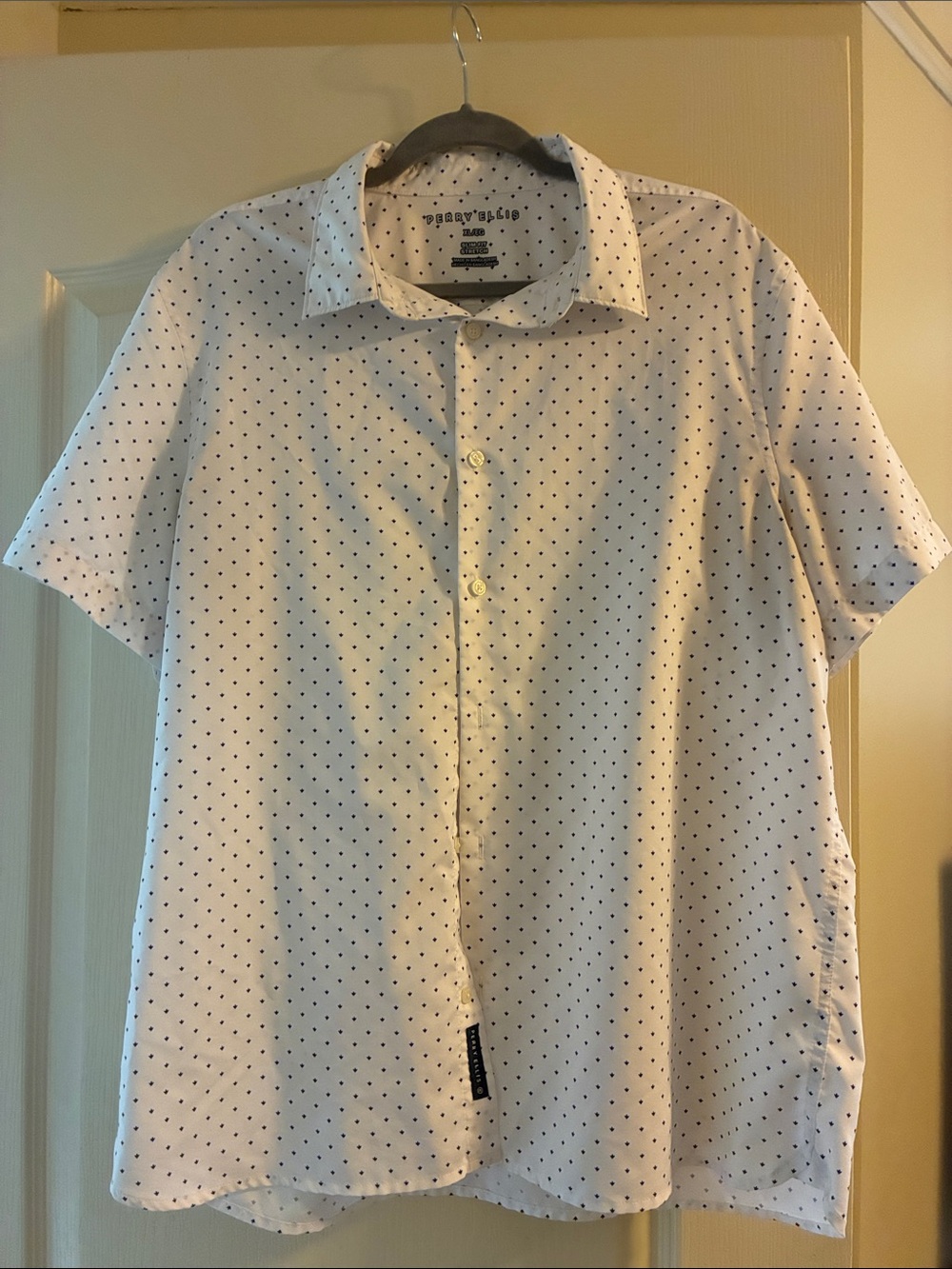 Perry Ellis White Short-Sleeve Button-Down with Navy Dot Print